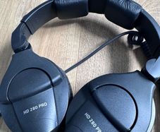 Sennheiser HD 280 Pro Professional Studio Headphones