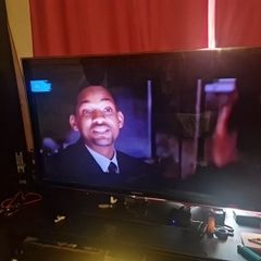 samsung smart tv  46 inch 4k works perfectly