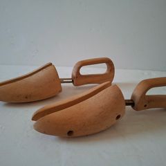 Shoe trees