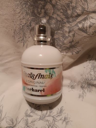 Anais anais perfume