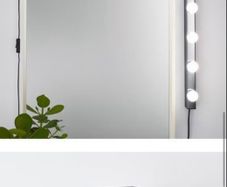 hollywood vanity