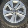 16" Genuine Vw Alloys with tyres Image 3