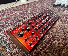 Behringer Neutron