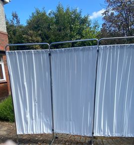 Privacy screens x 2