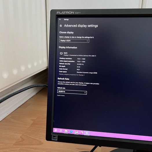 LG Monitor 22 inch FULL HD