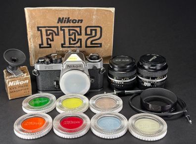 Nikon FE 2 bundle