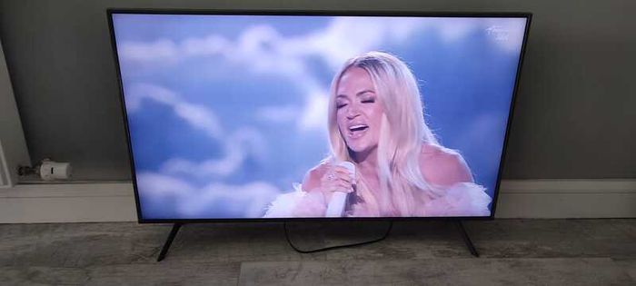 Samsung 43" UHD 4K HDR Smart Tv, Wifi, Lan, Usb, Saorview