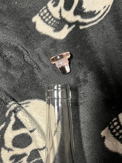 glass bottle with glass stopper 700 ml