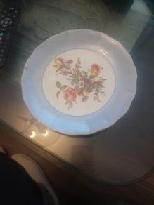 Vintage Royal Staffordshire, 22 cm, perfect as it was held in dark cupboard for years as my wall display of vintage plates didn't materialise.  Priced to sell. Collection only in Midleton.