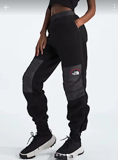 The Northface retro sweatpants