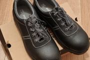 Safety shoes