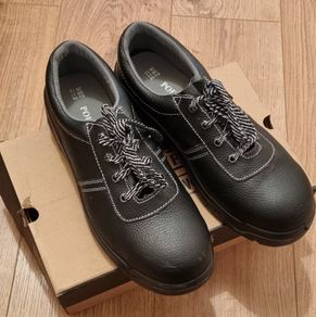 Safety shoes