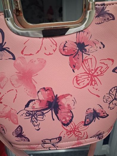 Ladies handbag