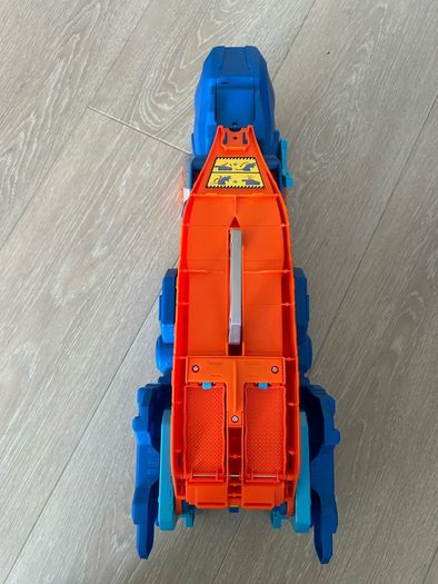 Hot Wheels Dino Car Transporter