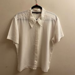 Blouse (size 16)
