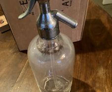 Vintage Soda Syphon A & R Thwaites & Co