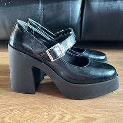 heels