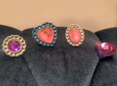 Girl toy rings
