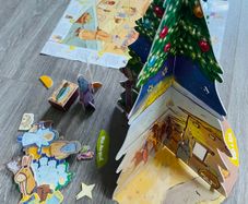 A Pop and Slot Advent Tree