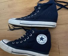 Hidden heel womans converse all star runners size 5.5