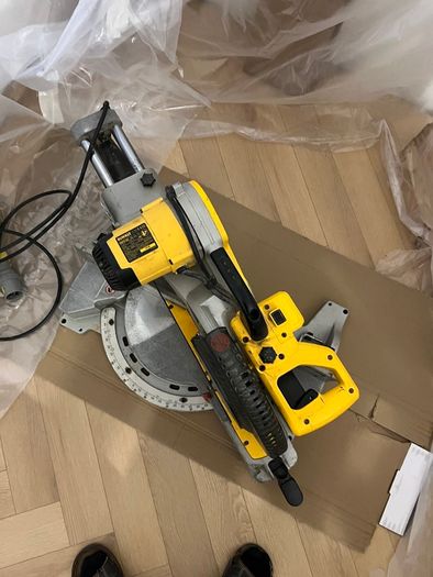 Mitre Saw DeWalt DWS780 (110v)