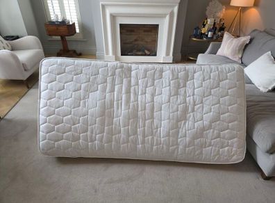 Single mattress clean