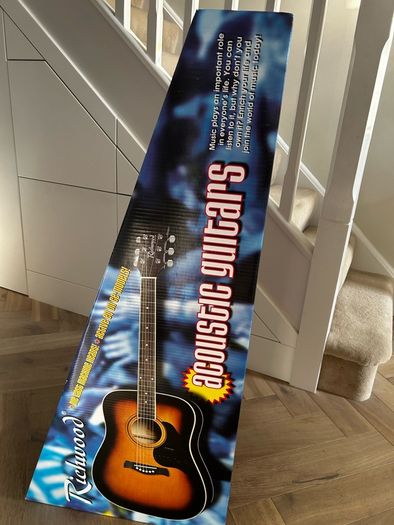 Richwood Guitar left handed
