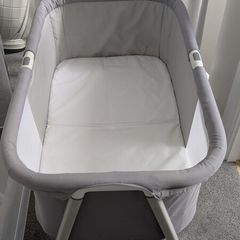Chicco Next2Me Bedside Crib