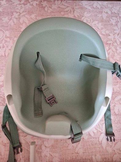 Mamas and papas bug 3-in-1 floor and booster seat and activity tray