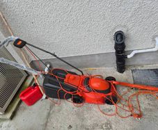 electric lawnmoore