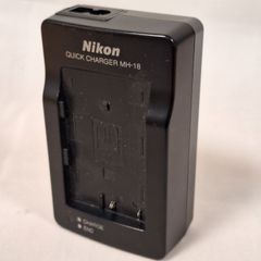 Nikon Used Battery Charger MH-18 EN-EL3