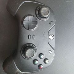 Razer Wolverine V2 Chroma