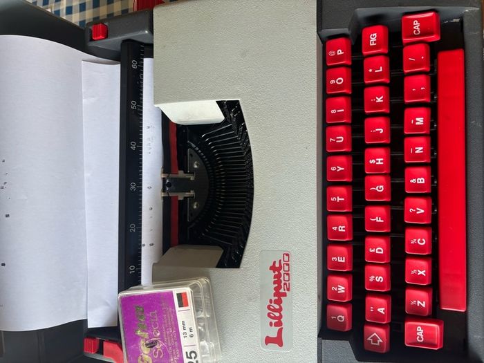 Child's Typewriter 1980's Lilliput 2000,
