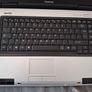 Toshiba Satellite L40 / Intel Pentium Dual 1.46 / 1.5GB RAM/ 120GB Hdd Image 3