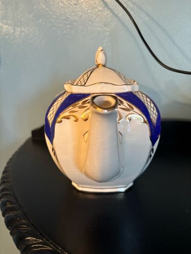 Sadler Teapot