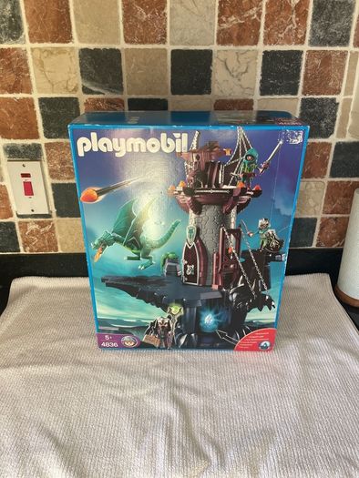 Playmobil retired set 4836 brand new and sealed