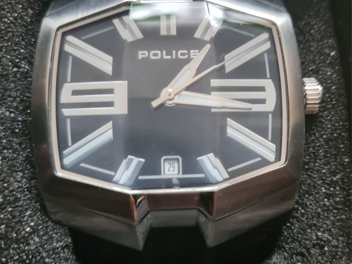 police watch