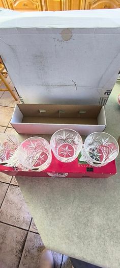 Vintage 1994 Set Of 4 Salzburg by CRISTAL DE FLANDRE Lead Crystal Glasses  Brand New BOXED