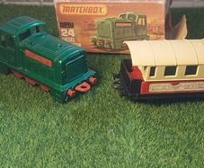 Matchbox Diesel Shunter with Box  and Carraige