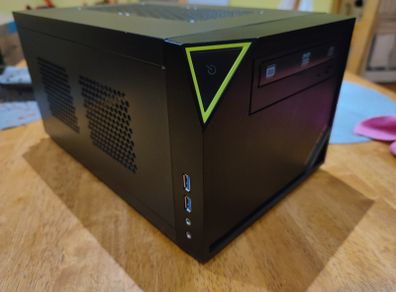 Sharkoon Zone C10 Mini Itx Pc Case