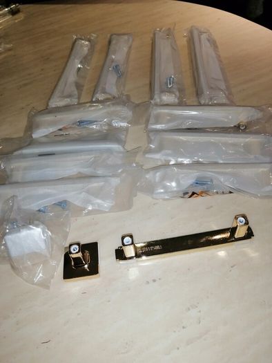 Set of Handles