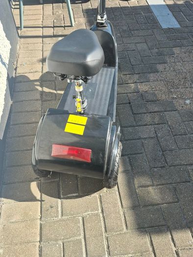 Zipper Mobility scooter
