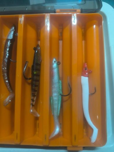 weighted paddle tail lures