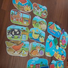 Die-cut animal and scene matching cards for toddlers