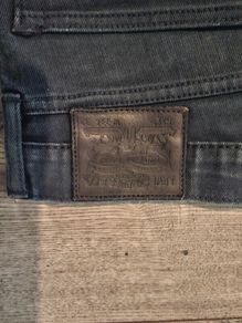 Levi jeans slim fit w33 l32