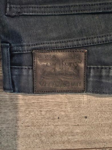 Levi jeans slim fit w33 l32