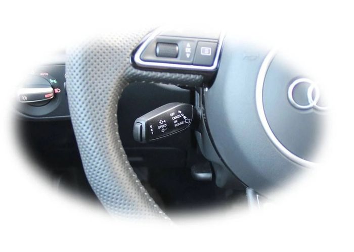 Audi Q3 cruise control (2011-2018)