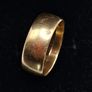 Vintage 9ct  gold wedding band Image 3