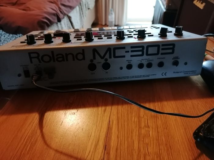 Roland Mc 303 Groove Box