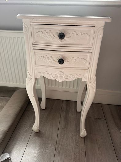 French Style 2 Drawer dresser